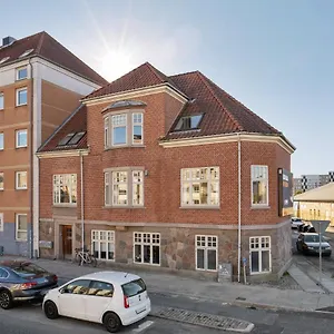 Bath Tub Penthouse In The , Aalborg Danmark