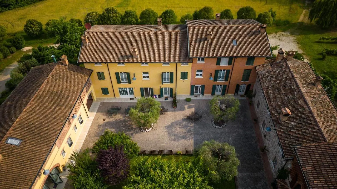 Agriturismo Corte Salandini Ponti sul Mincio Farm stay