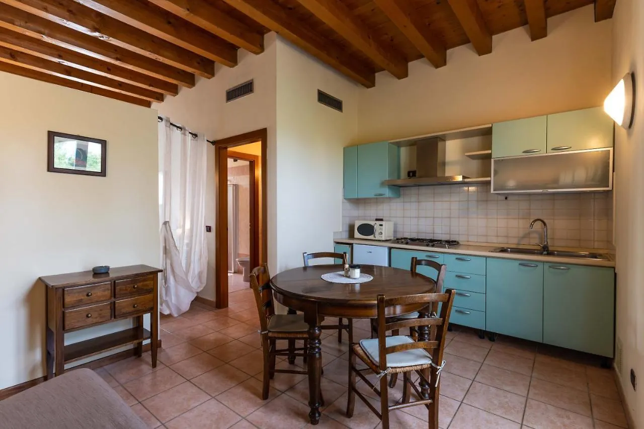 Agriturismo Corte Salandini Ponti sul Mincio 0*,  Italy